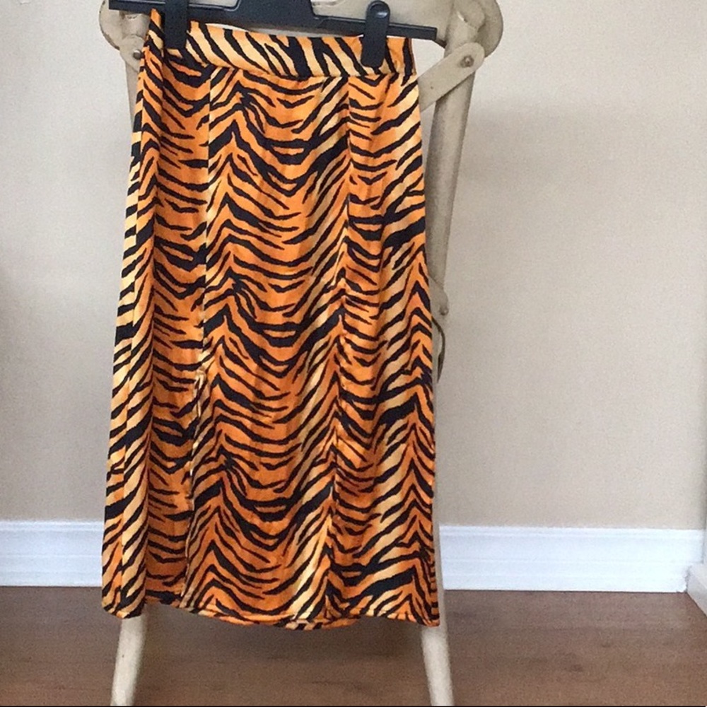 Midi skirt